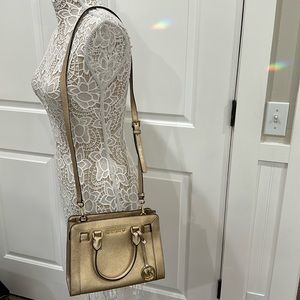 Beautiful gold Michael Kors purse. NWOT